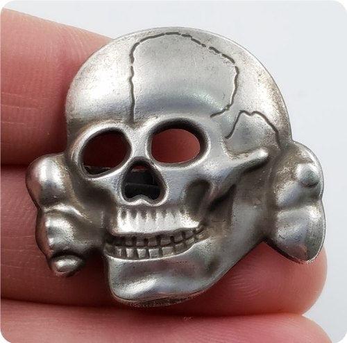 German WW2 SS Death Skull Totenkopf Pin Badge Antique or Silver Brooch